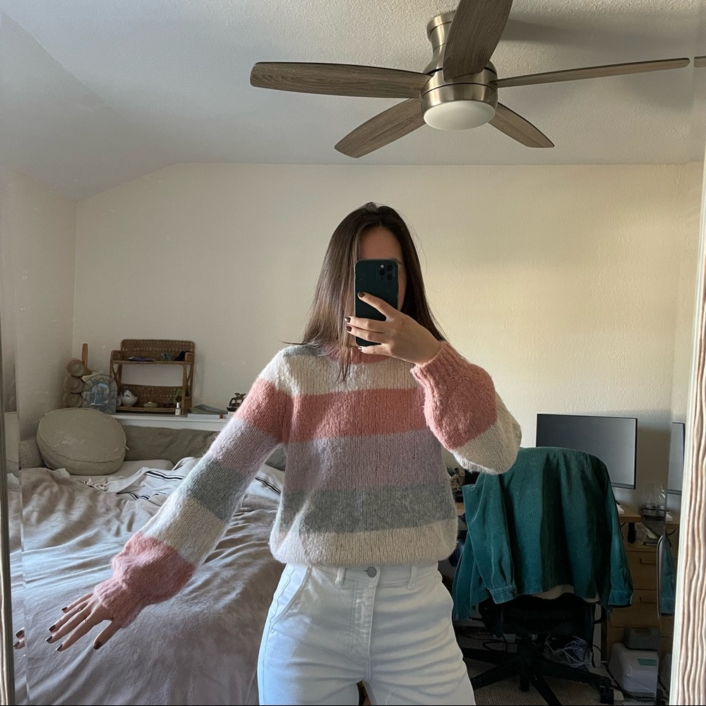 Aritzia Sunday Best Lennie Sweater - Size M
